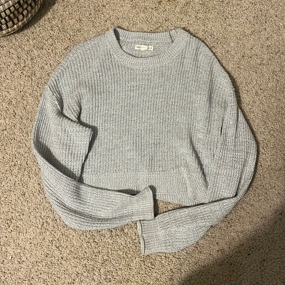 Aeropostale cropped gray sweater